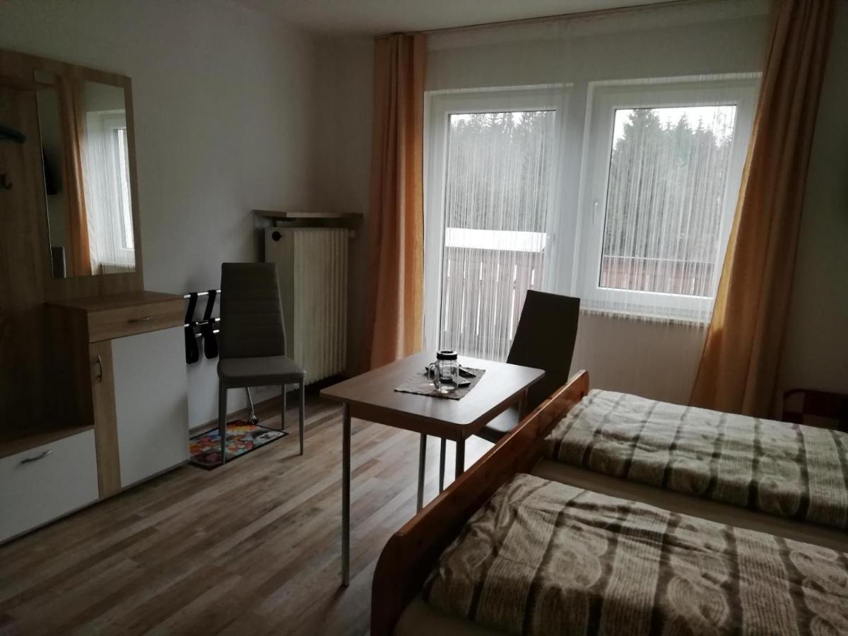 Pension Fohlenhof フラウエナウ エクステリア 写真